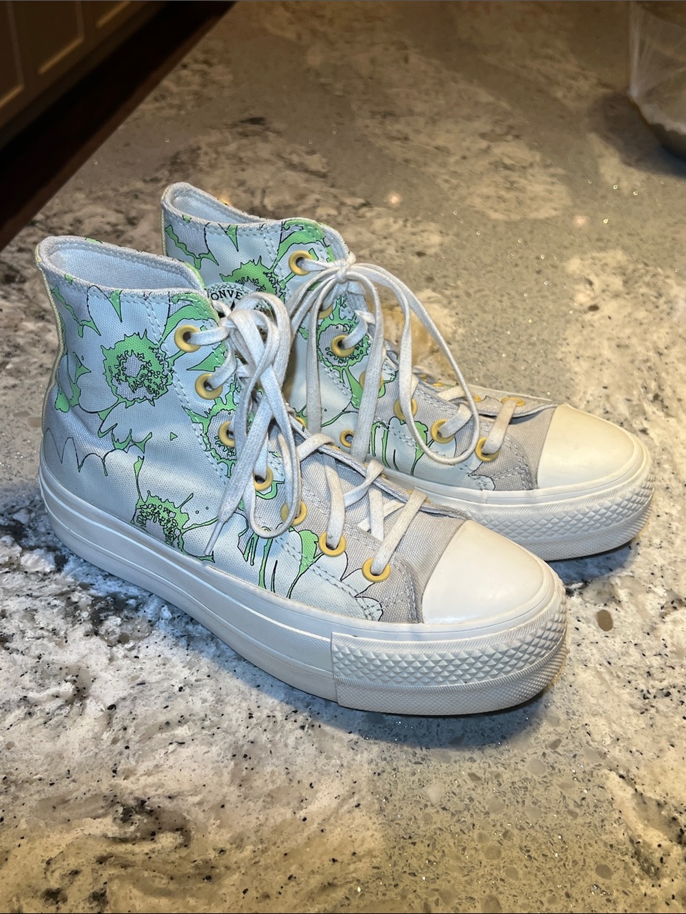 Converse Chuck Taylor All Star Lift Platform Floral High Top Sneakers Size 6 EUC